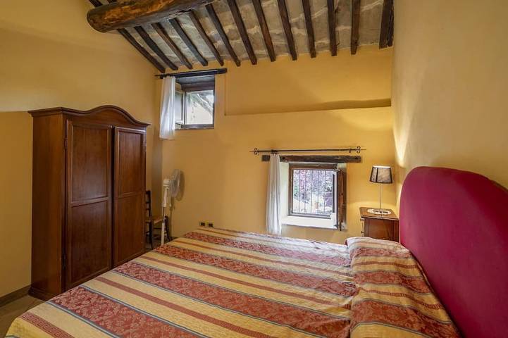 Magnifica villa per 10 persone con WIFI, piscina privata, TV, patio e animali ammessi in Cortona, Provincia di Arezzo