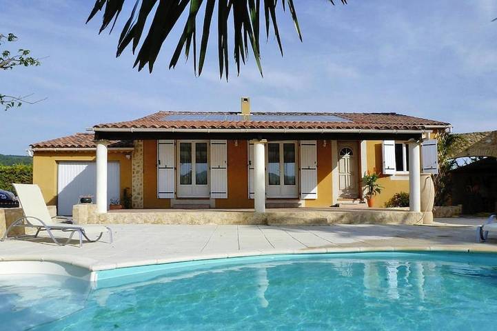 Maison de vacances pour 7 personnes, avec Terrasse ainsi que Jardin et Piscine