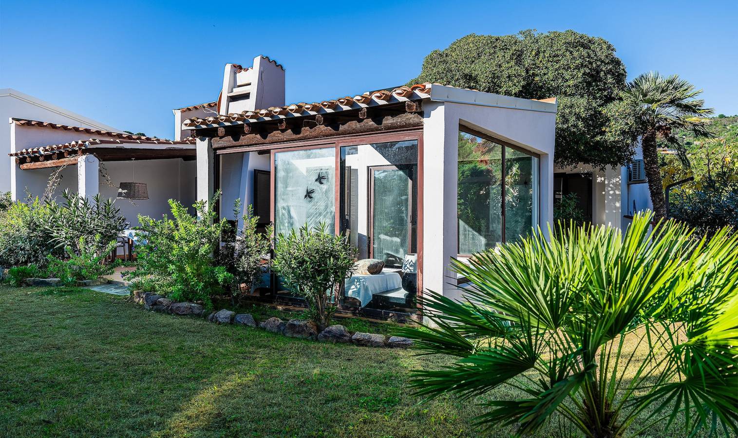 Villa '12' met Privéterras, Wi-Fi en Airconditioning in Costa Rei, Muravera