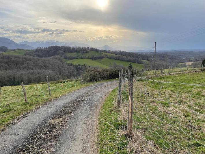 Location de vacances pour 15 personnes, avec vue et jardin, animaux acceptés à Saint-Vincent (Pyrénées-Atlantiques) - 2
