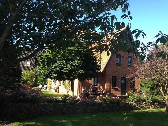 Ferienhaus für 5 Personen, mit Garten und Terrasse, mit Haustier in Oldsum