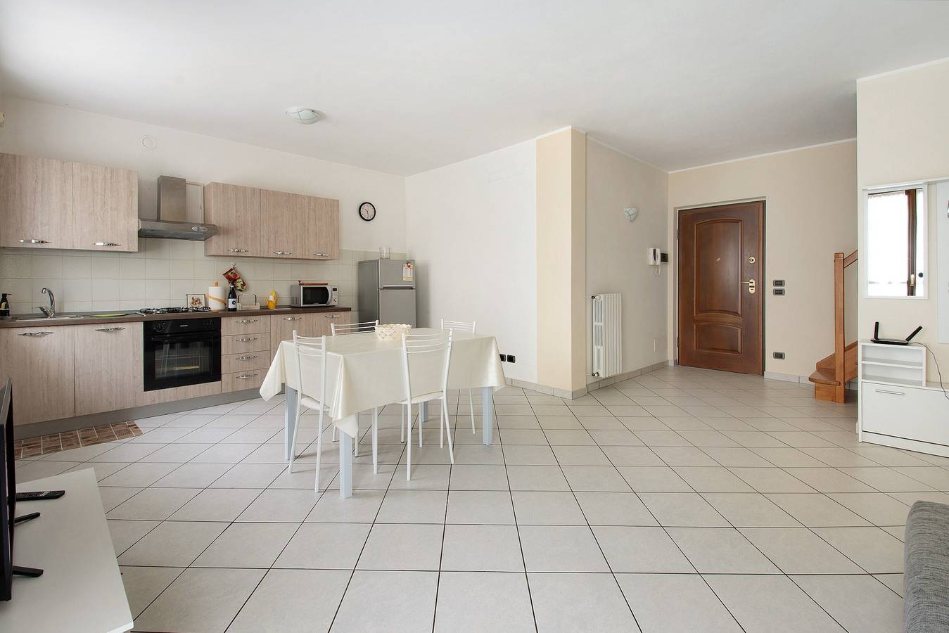 Apartamento inteiro, Apartamento "nelle Langhe" com Varanda e Wi-Fi in Alba, Langhe