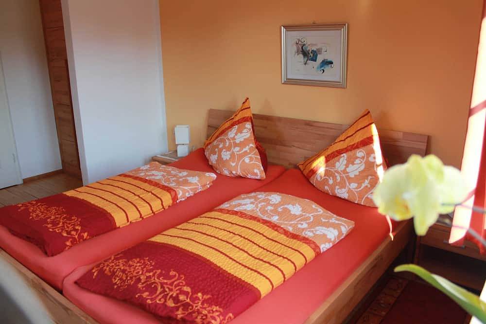 Doppelzimmer 1 - Pension Pastoriushaus in Bad Windsheim, Steigerwald