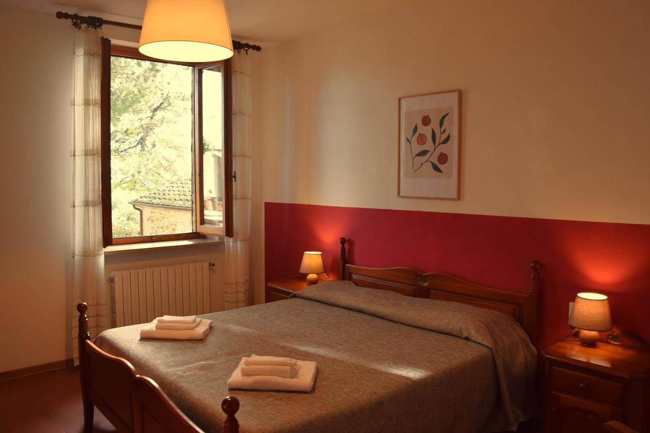 Appartamento intero, Apartment with Terrace in San Vivaldo, Montaione
