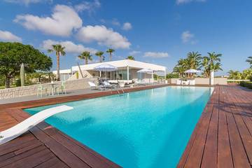 Villa for 6 Guests in Ragusa, Ragusa Province, Picture 2