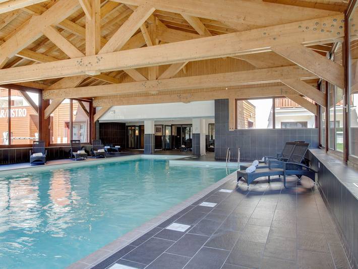 Entire apartment, Chalet in French Alps with Stunning Views in Vallorcine, Bonneville region