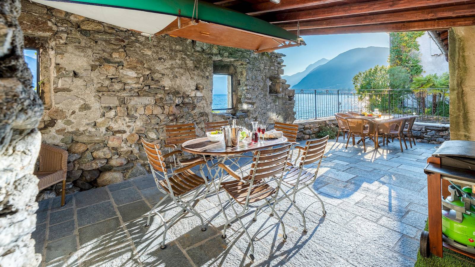 Villa für 8 Personen mit Terrasse in Santa Maria Rezzonico, Comune di San Siro