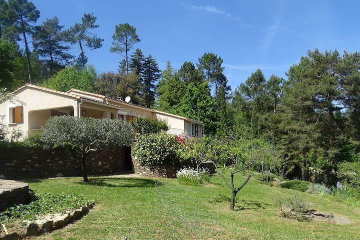 Villa pour 5 personnes, avec jardin et balcon