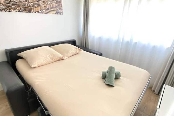 Ganze Wohnung, Paris- 15 min – Large 5-room apartment fully renovated – Orly Airport -15 min in Vitry-sur-Seine, Val-de-Marne