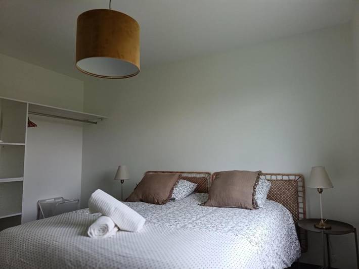 Location de vacances pour 6 personnes, avec jardin et vue à Vic-le-Comte - 2