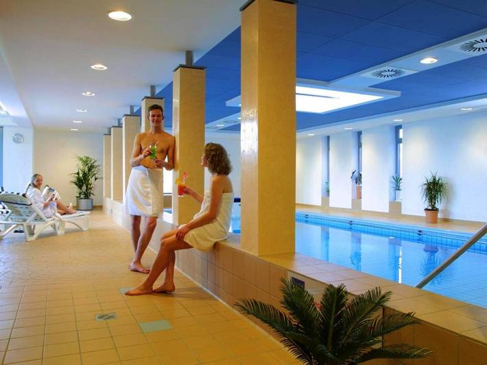 Hotel für 2 Personen, mit Terrasse und Whirlpool sowie Garten und Pool