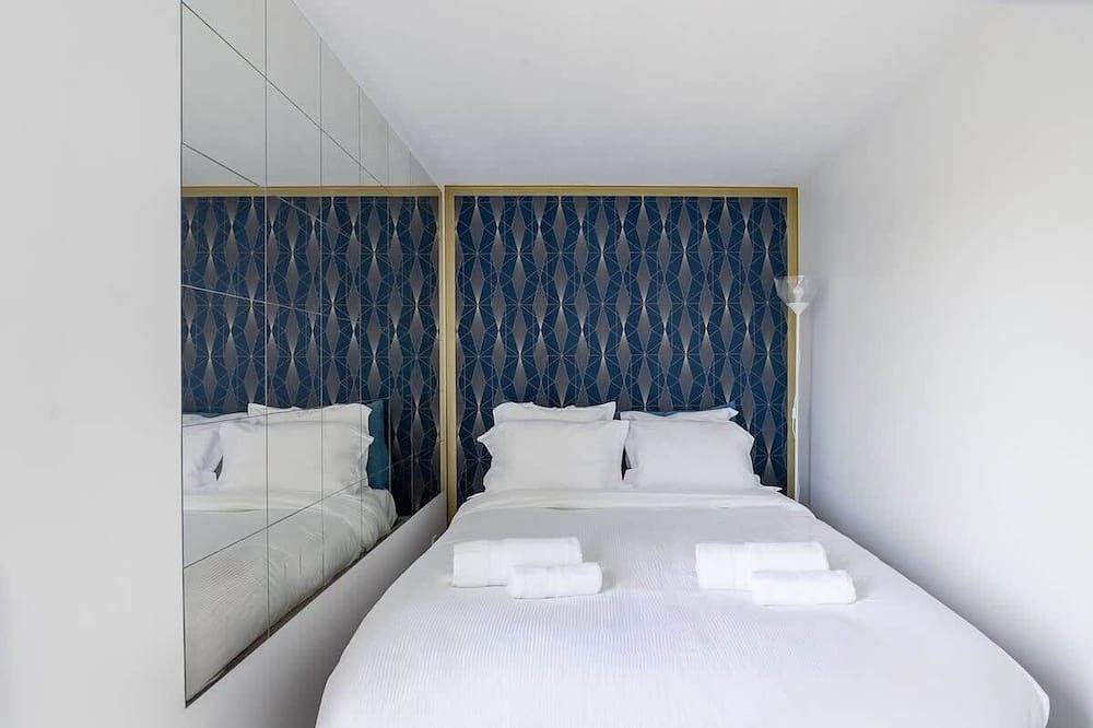 Entire apartment, Le Picasso - Metro 5, terrasse, tres calme in Bobigny, Seine-Saint-Denis