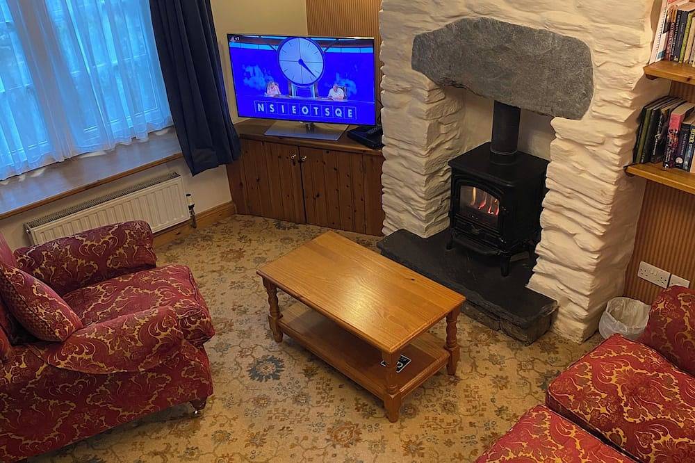 Refurbished tradition Lakeland Stone Cottage  In The Centre Of Grasmere in Grasmere, Lake District