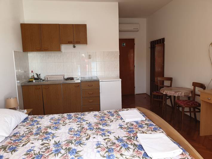 Studio pour 2 personnes, avec vue sur l’océan ainsi que balcon et jardin - 1
