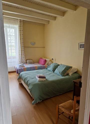 Chambre d’hôte pour 2 personnes, avec piscine et jardin à Loiré-sur-Nie