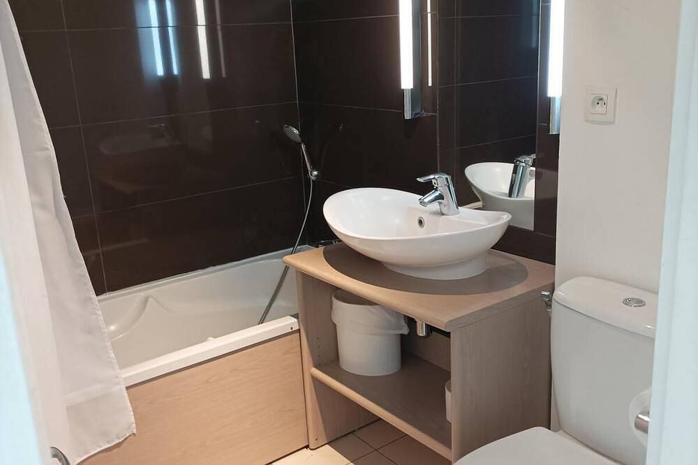 Ganze Wohnung, 4th floor, swimming pool, hammam, parking, tv, 35m², Pra Loup in Jausiers, Nationalpark Mercantour