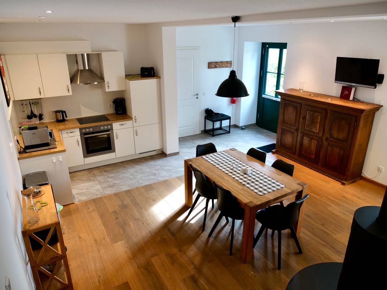 Ganze Wohnung, Ferienwohnung 'Turmhaus' mit privater Terrasse, privatem Garten und Wi-Fi in Eslohe, Hochsauerlandkreis