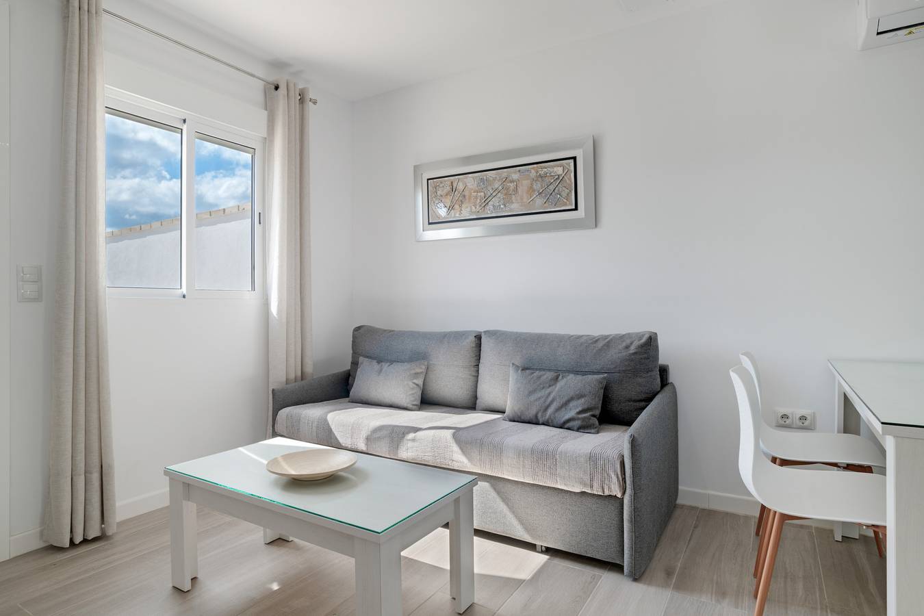 Casa Vacacional 'Laruma' con Piscina Privada, Terraza Privada y Wi-Fi in Fuente del Gallo, Conil de la Frontera