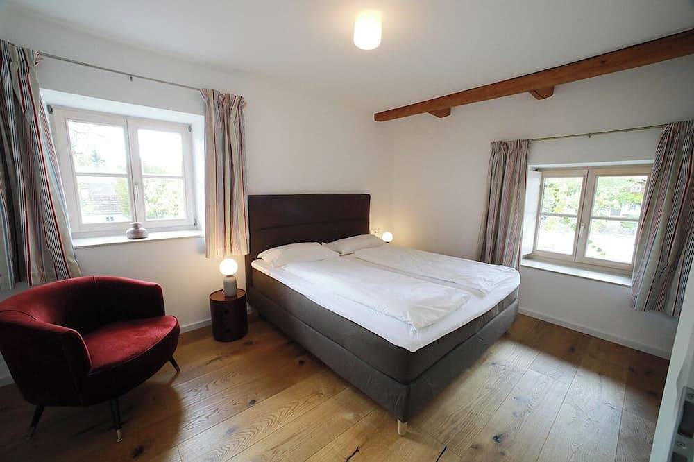Ganze Wohnung, Beim Wehnerbauer -  Mara Zauberhaftes Ferienapartment in Seenähe in Utting, Ammersee