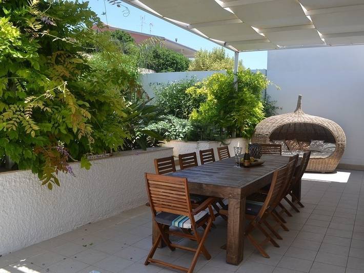 Casa de vacaciones para 8 personas, con terraza además de jardín y jacuzzi - 1