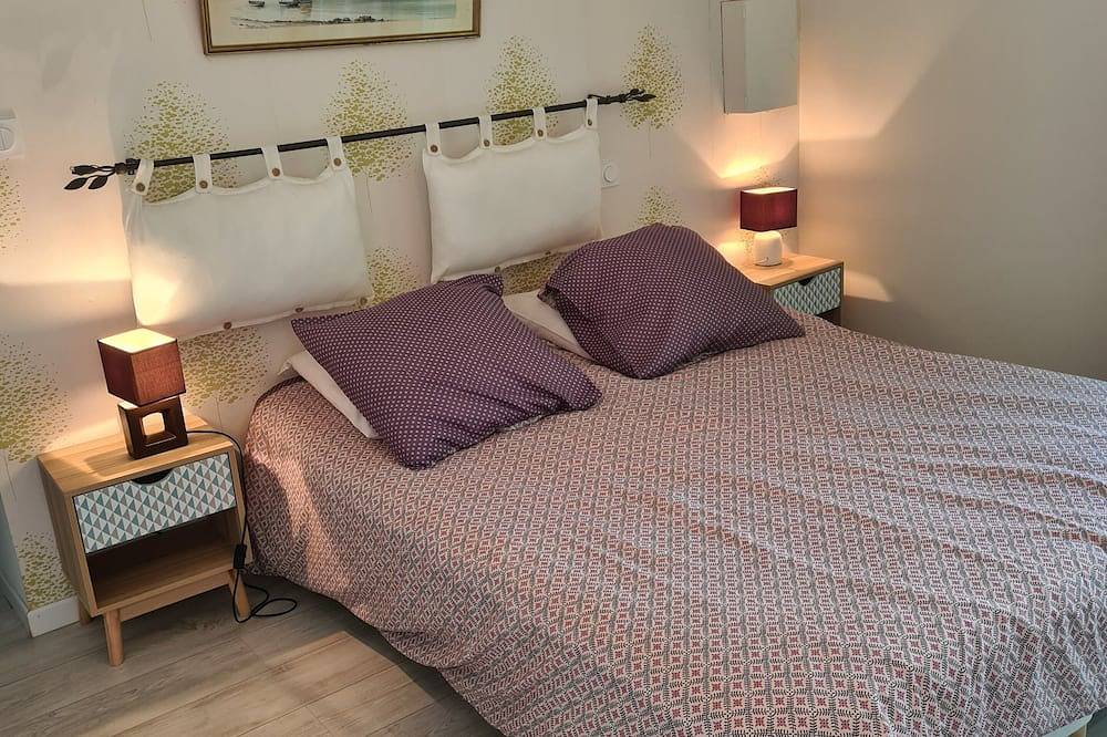 Gîte Camaloth adapted for people with motor disabilities in Theix, Côte des Mégalithes