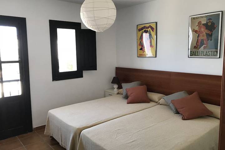 Location de vacances pour 7 personnes, avec balcon ainsi que piscine et jardin à Agua Amarga - 3