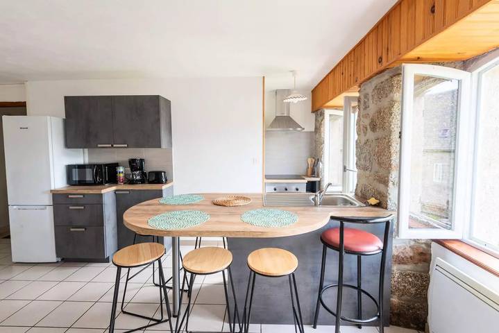 Gîte pour 5 personnes, avec jardin à Grandvals - 3