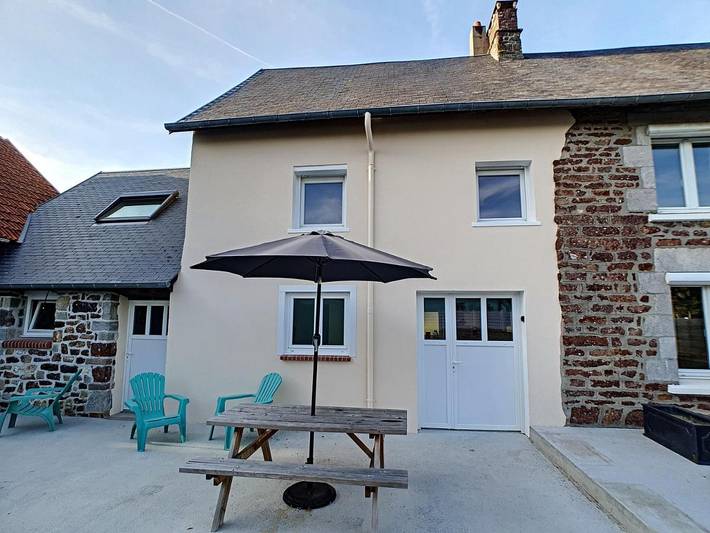 Location de vacances pour 4 personnes, avec terrasse à Bréhal - 2