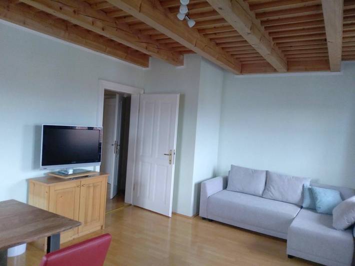 BnB für 2 Personen, mit Seeblick und Sauna sowie Ausblick und Garten am Attersee - 2