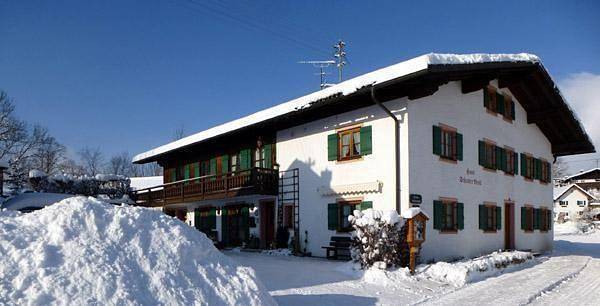 Ganze Ferienwohnung, Ferienwohnung in unmittelbarer Nähe zum Natursee in Bad Bayersoien, Bayerische Alpen