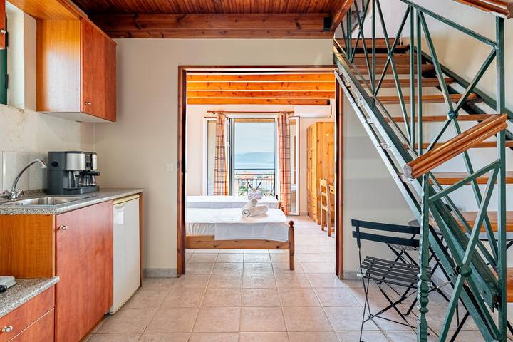 Gîte pour 4 personnes, avec jardin et balcon dans Kavos - 4