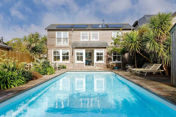 Holiday home for 8 people, with terrace and garden, with pets in West Wittering