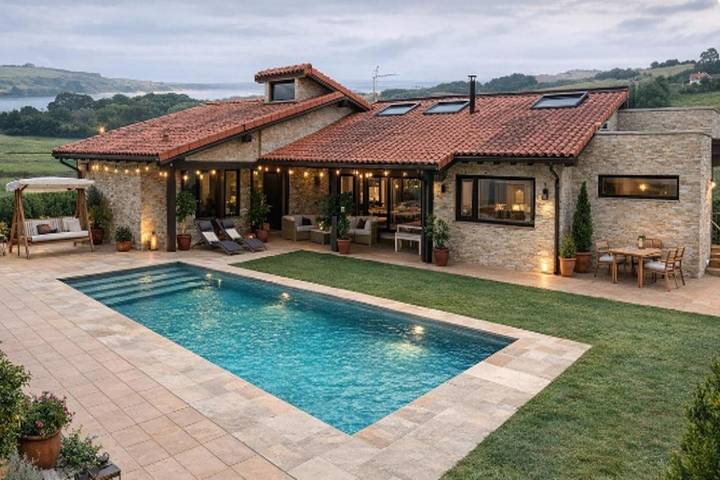 Chalet para 10 personas, con jardín además de vistas y piscina en Costa de Cantabria