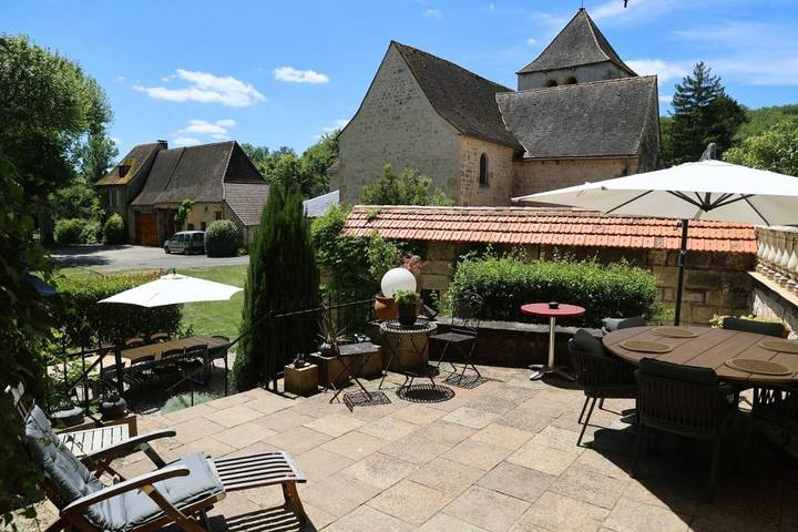 Location de vacances pour 18 personnes, avec jacuzzi et jardin, adapté aux familles à Saint-Chamarand - 3