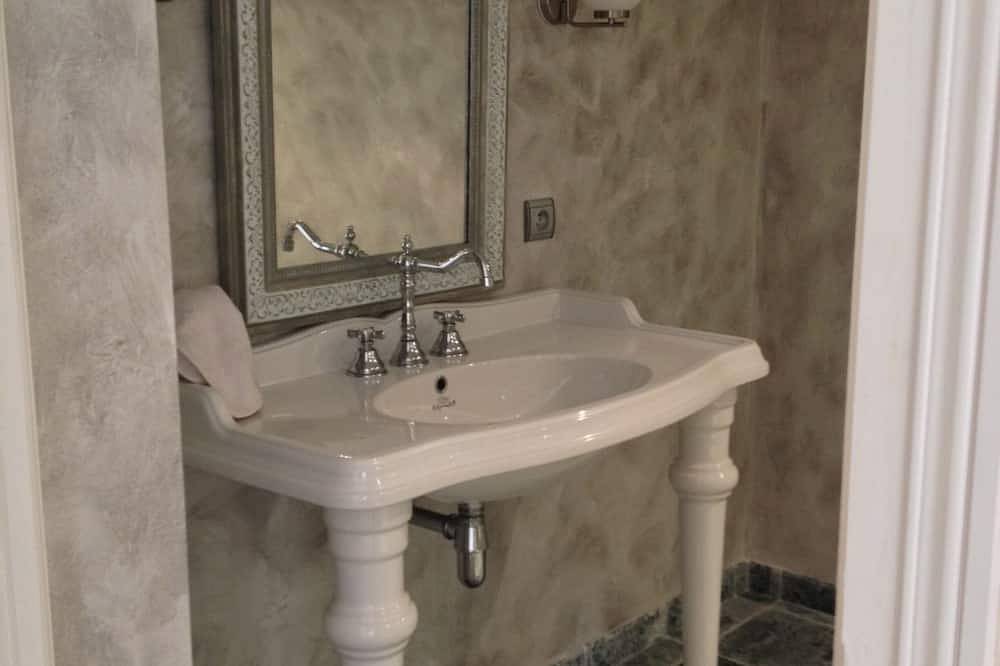 Beau Manoir restauré Xvii eme in Beauziac, Région de Nérac