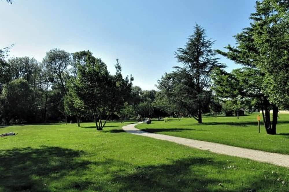 Apartamento entero, Calm & Active Parkside Studio in Ferrières-en-Brie, Sena y Marne