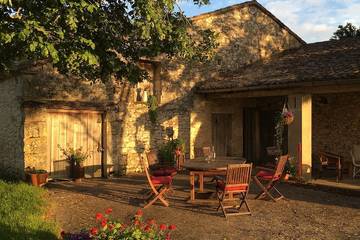 Gîte pour 4 personnes, avec terrasse à Castillonnès