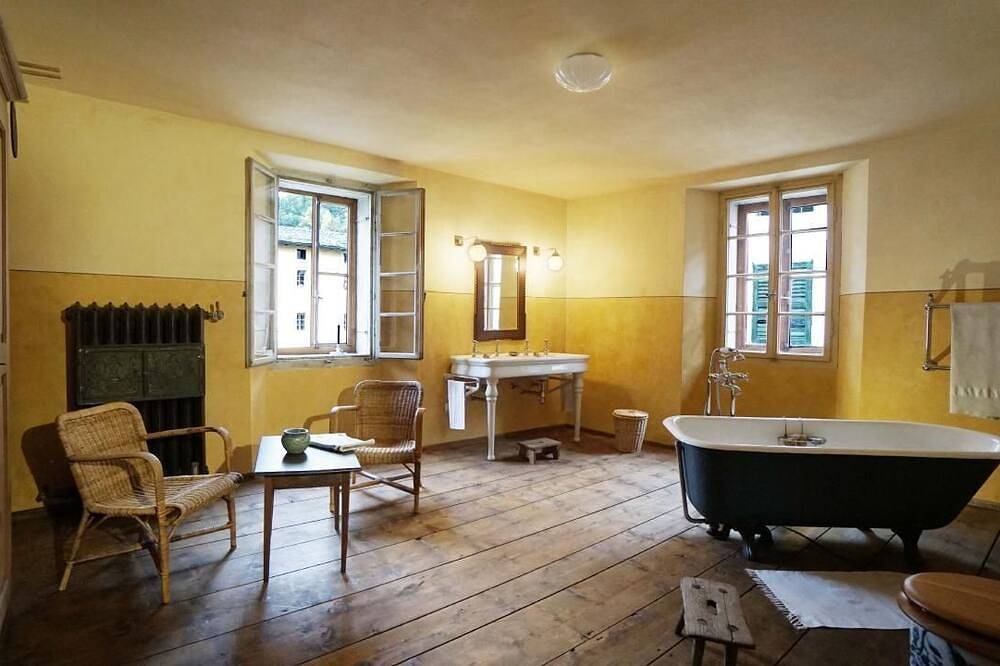 Ferienhaus Poschiavo für 1 - 6 Personen mit 3 Schlafzimmern - Schloß/Burg in Poschiavo, Livigno Alpen