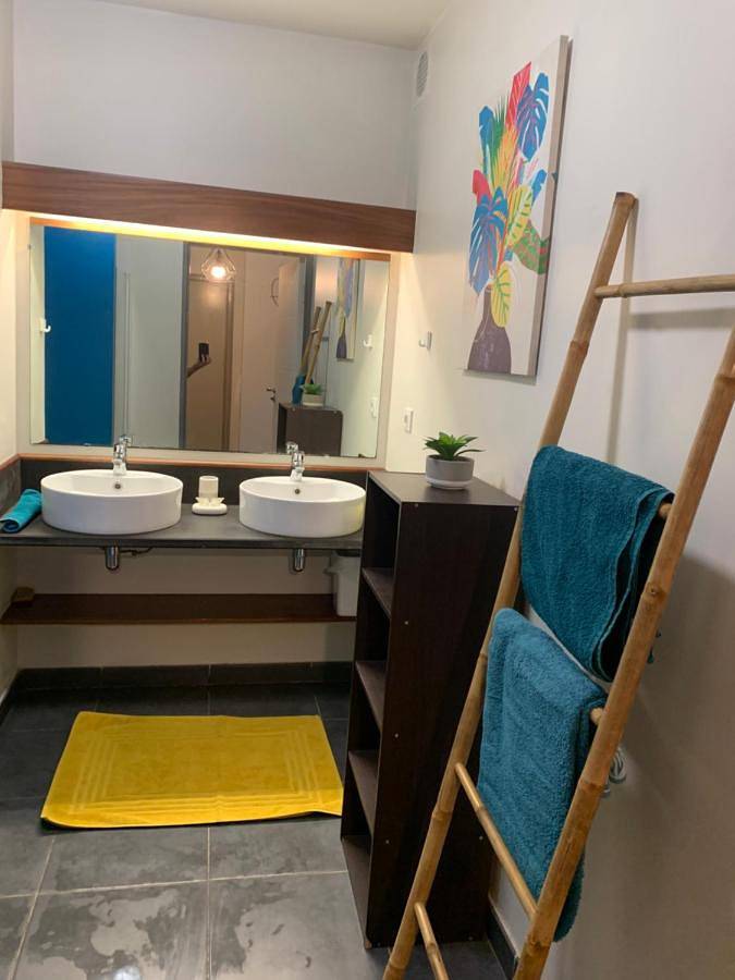 Gîte pour 2 personnes, avec vue et terrasse dans Plage de Saint-Leu - 4