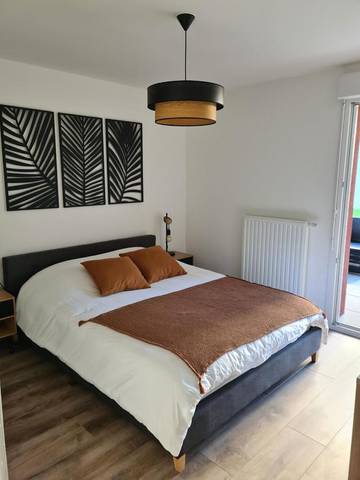 Gîte pour 4 personnes, avec jardin dans Publier Amphion
