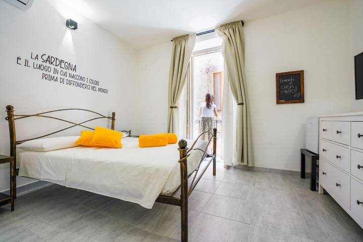 Maison d’hôte pour 2 personnes, avec terrasse et vue à Bosa - 4