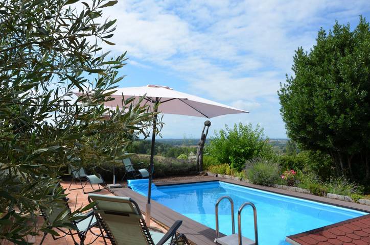 Gîte für 6 Personen, mit Garten und Pool, mit Haustier in Burgund