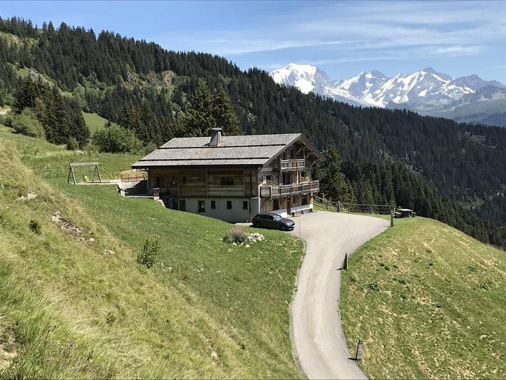 Gîte pour 15 personnes, avec Jacuzzi et Terrasse