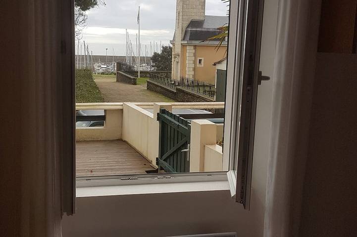 Gîte pour 3 personnes, avec terrasse dans Port de Gourmalon - 3