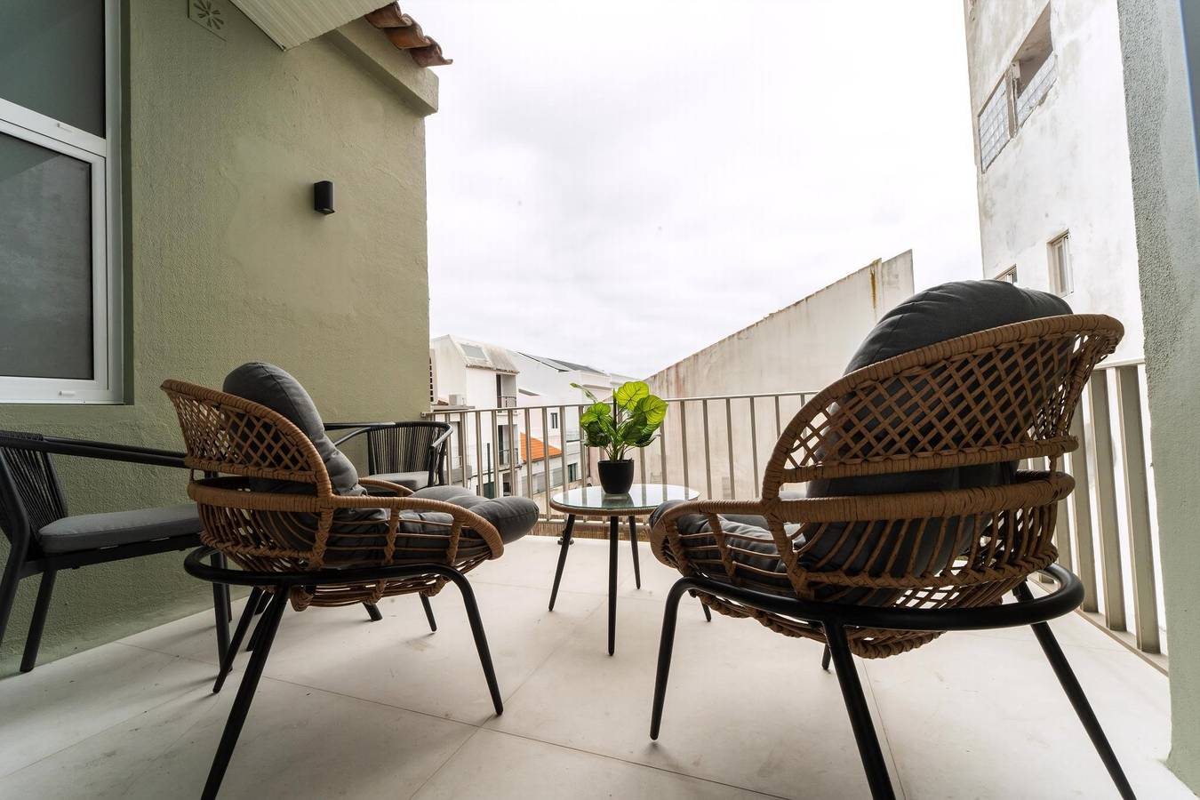 Ganze Wohnung, Ferienwohnung für 2 Personen mit Balkon in São Miguel Island, Ponta Delgada