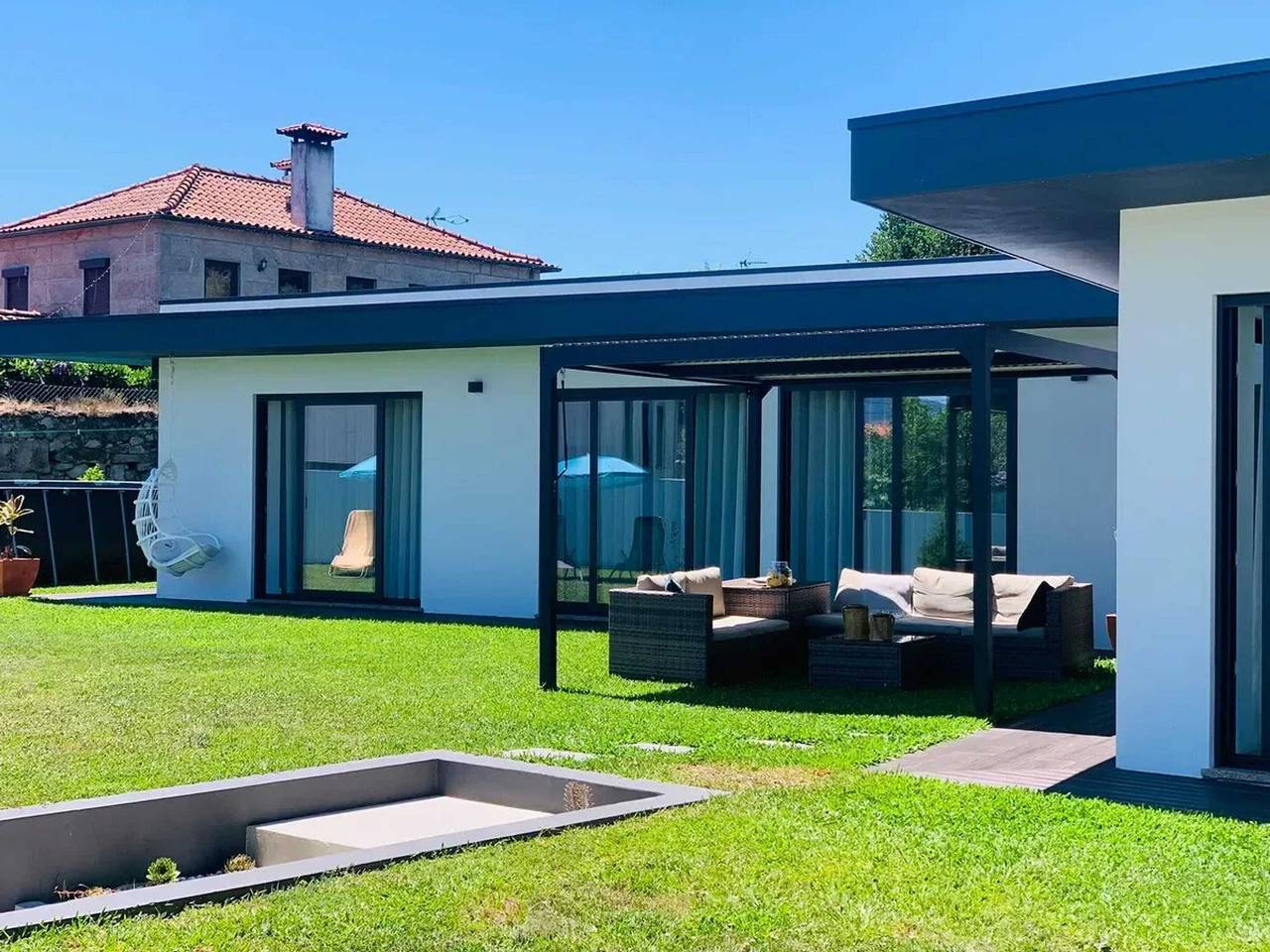 Villa with private pool in Neiva, 150 m² in São Romão de Neiva, Viana do Castelo District