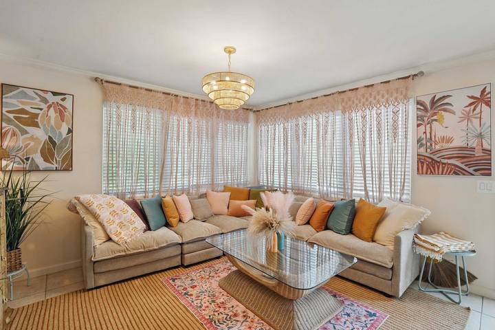 Villa für 4 Personen, mit Seeblick und Balkon sowie Pool und Garten, kinderfreundlich in Florida