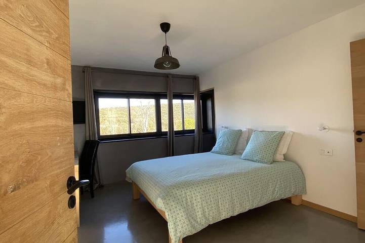 Gîte pour 12 personnes, avec jardin à Le Garn - 3