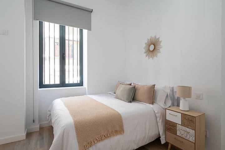 Ganze Wohnung, Cuatro Caminos - 2 bedrooms duplex in Tetuán, Madrid