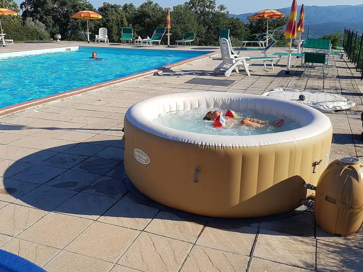 Gîte pour 4 personnes, avec terrasse et piscine à Poppi - 2